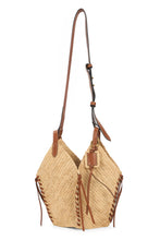 Carica l'immagine nel visualizzatore di Gallery, Borsa in raffia con inserti in pelle
