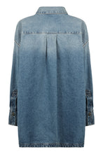 Carica l'immagine nel visualizzatore di Gallery, Overshirt Diana in denim
