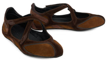 Load image into Gallery viewer, Ballet flat with hook closure
