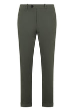 Carica l'immagine nel visualizzatore di Gallery, Pantaloni slim fit
