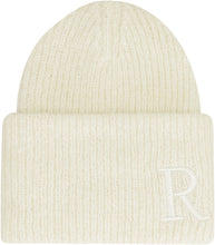 Carica l'immagine nel visualizzatore di Gallery, Cappello Sendina in maglia
