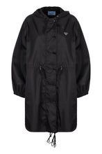 Load image into Gallery viewer, Techno fabric raincoat

