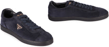 Carica l'immagine nel visualizzatore di Gallery, Sneakers low-top in pelle scamosciata
