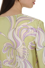 Carica l'immagine nel visualizzatore di Gallery, Blusa in seta stampata
