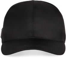 Carica l'immagine nel visualizzatore di Gallery, Cappello in Re-Nylon
