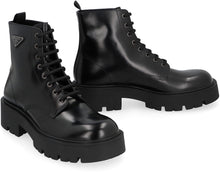 Load image into Gallery viewer, Leather lace-up boots
