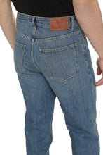 Carica l'immagine nel visualizzatore di Gallery, Jeans straight leg a 5 tasche
