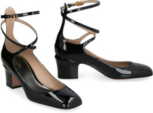 Load image into Gallery viewer, Valentino Garavani - Patent leather pumps
