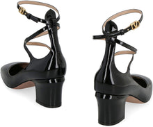 Load image into Gallery viewer, Valentino Garavani - Patent leather pumps
