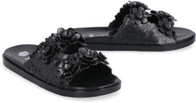 Carica l'immagine nel visualizzatore di Gallery, Viktor&amp;Rolf x Melissa - Slides Blossom Wide
