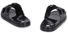 Carica l'immagine nel visualizzatore di Gallery, Viktor&amp;Rolf x Melissa - Slides Blossom Wide
