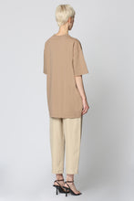 Load image into Gallery viewer, Oversize cotton t-shirt
