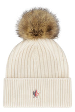 Load image into Gallery viewer, Knitted wool beanie with pom-pom
