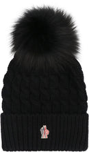 Carica l'immagine nel visualizzatore di Gallery, Cappello in maglia di lana
