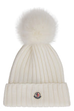 Carica l'immagine nel visualizzatore di Gallery, Cappello in maglia a coste
