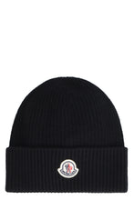 Carica l'immagine nel visualizzatore di Gallery, Cappello in maglia a coste
