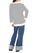 Carica l'immagine nel visualizzatore di Gallery, Maglione in cotone con scollo a V
