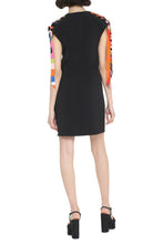 Carica l&#39;immagine nel visualizzatore di Gallery, Abito in crêpe
