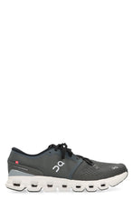 Carica l'immagine nel visualizzatore di Gallery, Sneakers low-top Cloud X 4
