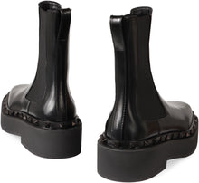 Carica l'immagine nel visualizzatore di Gallery, Chelsea boots Rockstud M-Way in pelle
