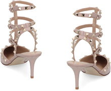 Carica l'immagine nel visualizzatore di Gallery, Slingback Rockstud in vernice
