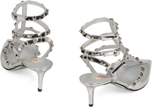 Carica l'immagine nel visualizzatore di Gallery, Slingback Rockstud in vernice
