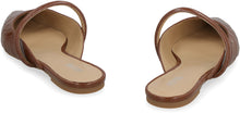 Carica l'immagine nel visualizzatore di Gallery, Slippers a punta Jessa Flex in pelle
