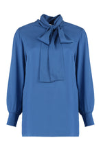 Carica l'immagine nel visualizzatore di Gallery, Camicia in georgette con collo foulard
