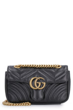 Carica l'immagine nel visualizzatore di Gallery, Mini-bag GG Marmont in pelle matelassé
