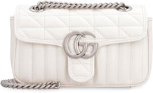 Carica l'immagine nel visualizzatore di Gallery, Mini-bag GG Marmont in pelle

