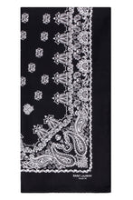 Carica l'immagine nel visualizzatore di Gallery, Foulard in seta stampata
