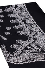 Carica l'immagine nel visualizzatore di Gallery, Foulard in seta stampata
