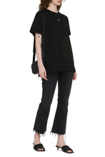 Carica l'immagine nel visualizzatore di Gallery, T-shirt in cotone con stella ricamata
