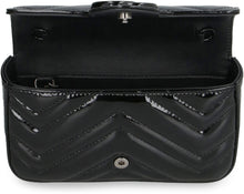 Carica l'immagine nel visualizzatore di Gallery, Mini-bag GG Marmont in pelle trapuntata
