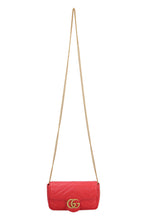 Carica l'immagine nel visualizzatore di Gallery, Mini-bag GG Marmont in pelle matelassé
