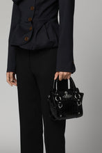 Carica l'immagine nel visualizzatore di Gallery, Mini borsa a mano Betty in pelle
