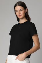 Carica l'immagine nel visualizzatore di Gallery, T-shirt girocollo in cotone
