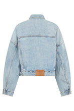Carica l'immagine nel visualizzatore di Gallery, Giacca corta in denim
