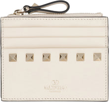 Carica l'immagine nel visualizzatore di Gallery, Valentino Garavani - Portacarte Rockstud in pelle
