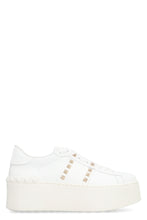 Carica l'immagine nel visualizzatore di Gallery, Valentino Garavani - Sneakers platform Rockstud Untitled 11 in pelle
