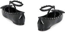 Carica l'immagine nel visualizzatore di Gallery, Valentino Garavani - Ballerine Rockstud in pelle
