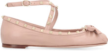 Carica l'immagine nel visualizzatore di Gallery, Valentino Garavani - Ballerine Rockstud in pelle
