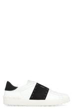 Carica l'immagine nel visualizzatore di Gallery, Valentino Garavani - Sneakers low-top Rockstud Untitled 11 in pelle e tessuto
