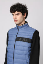 Carica l'immagine nel visualizzatore di Gallery, Gilet imbottito con chiusura a zip
