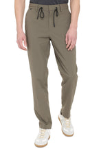 Carica l'immagine nel visualizzatore di Gallery, Performance - Pantaloni slim fit
