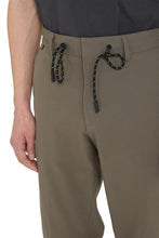 Carica l'immagine nel visualizzatore di Gallery, Performance - Pantaloni slim fit
