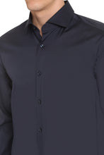Carica l'immagine nel visualizzatore di Gallery, Camicia slim fit in popeline stretch
