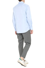 Carica l'immagine nel visualizzatore di Gallery, Camicia slim fit in popeline stretch

