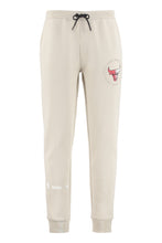 Carica l'immagine nel visualizzatore di Gallery, BOSS x NBA -  Track-pants in cotone con logo
