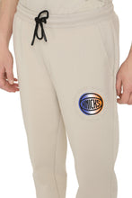 Carica l'immagine nel visualizzatore di Gallery, BOSS x NBA -  Track-pants in cotone con logo
